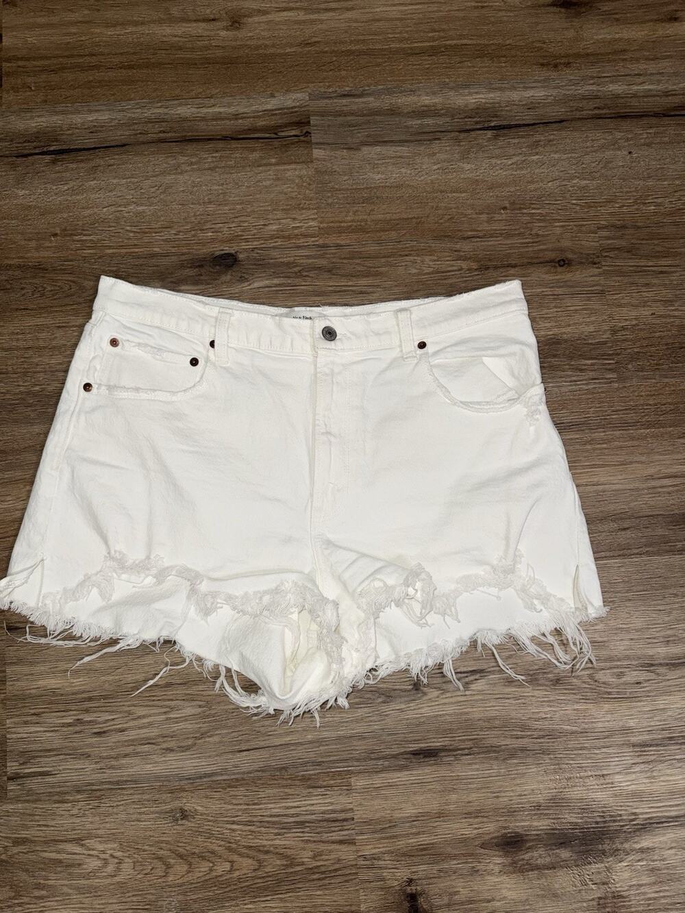 Abercrombie & Fitch Women Jean Short 32/14 White Denim High Rise Cut Off Raw Hem